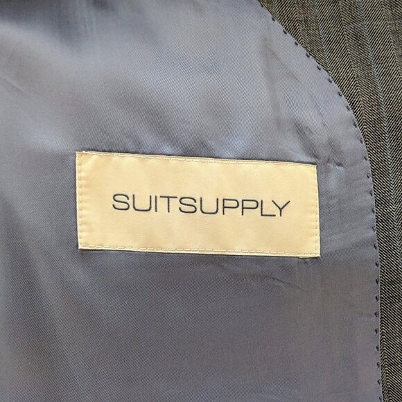 Suitsupply Brescia Light Gray Suit (Jacket & Trousers ) - Picture 3 of 6